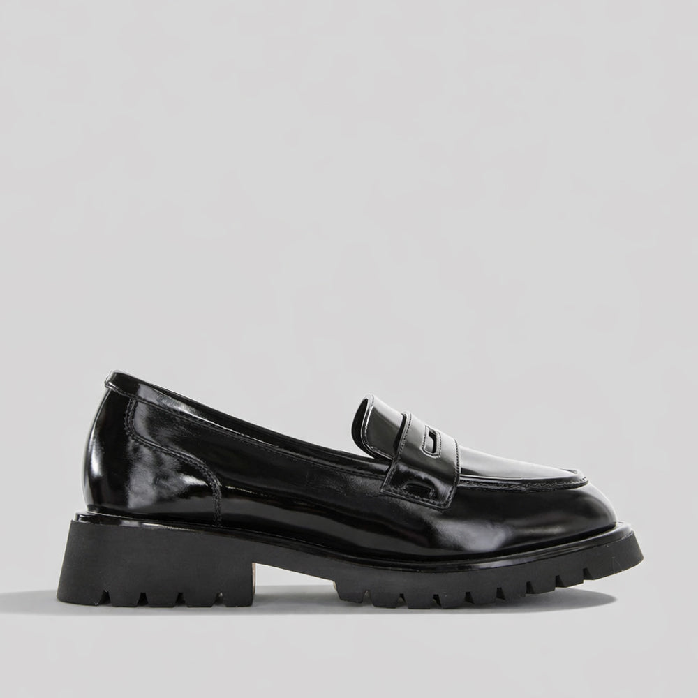 LE SANSA BOW BLACK PATENT Women Loafers - Zeke Collection NZ