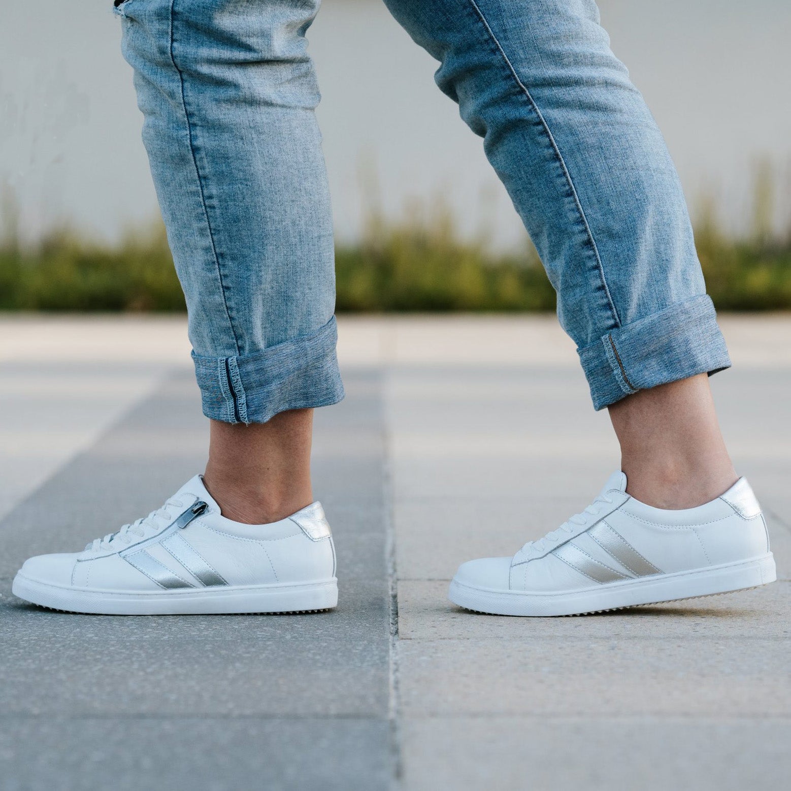 CABELLO Ultimate White Silver sneakers featuring sleek white design with silver accents and stylish laces.