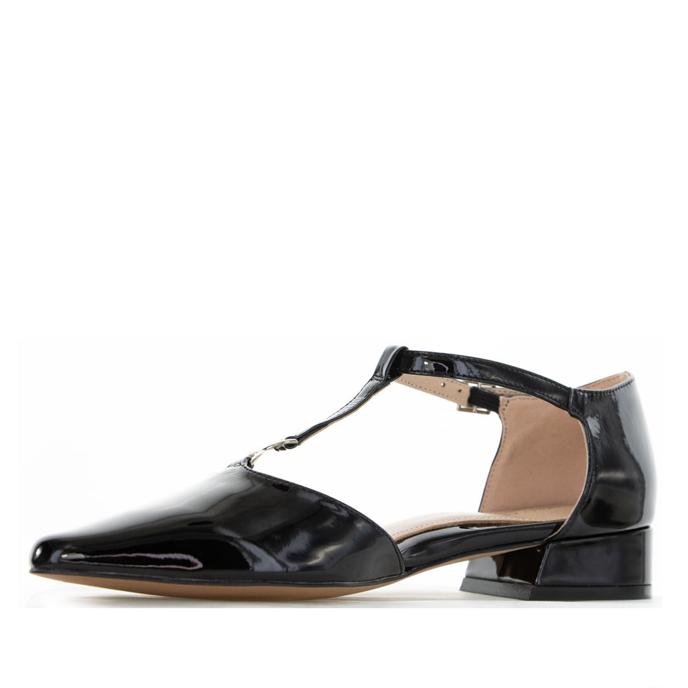 NAKED ARCHES CAPITAL BLACK - Zeke Collection