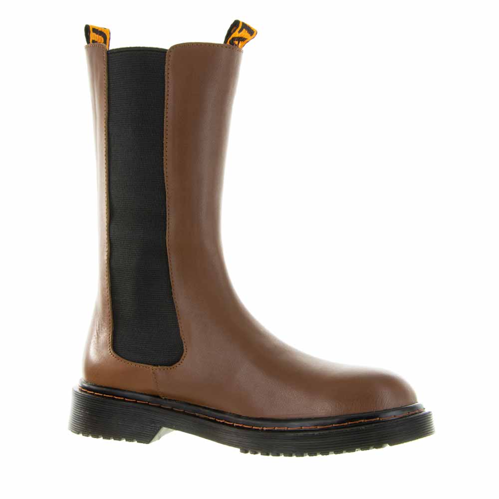 Le Sansa Lesansa Danny Cognac boots featuring stylish leather uppers and a modern ankle design.