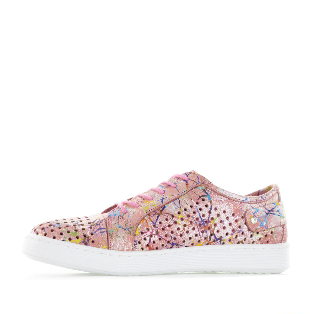 Pink Cabello EG17 Sneakers with lightening design, featuring stylish laces and sporty sole, ideal for casual wear.