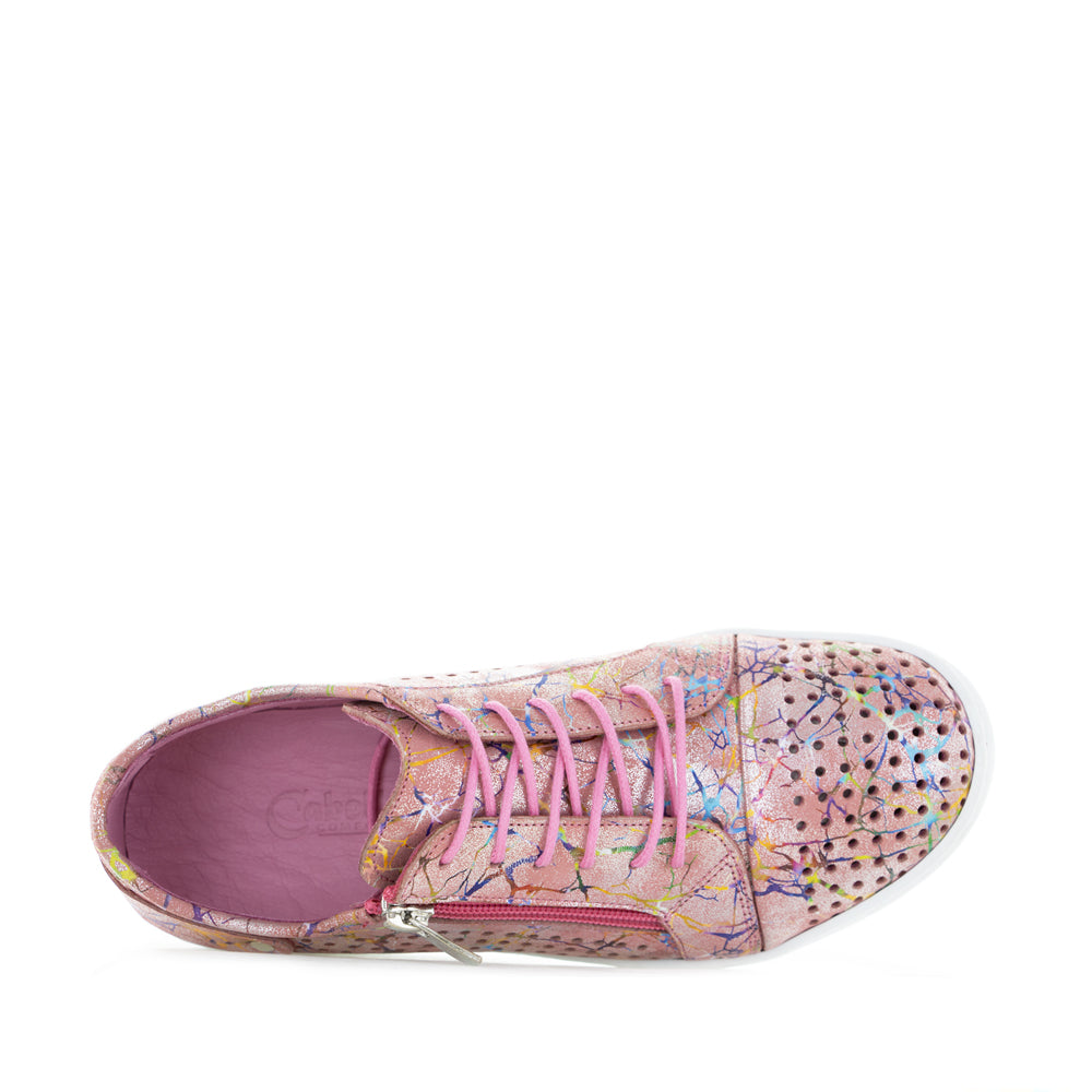 Pink Cabello EG17 Lightning sneakers with stylish design and cushioned sole, perfect for casual wear and athletic style.