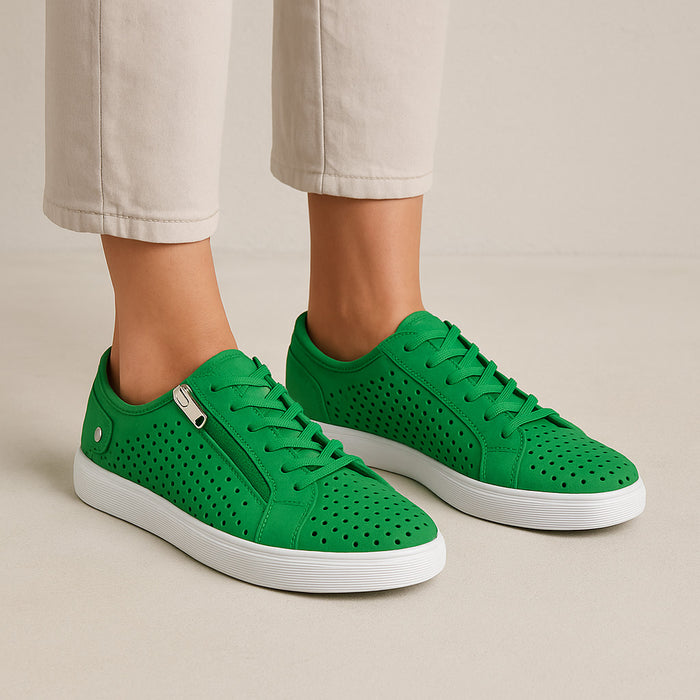 CABELLO EG17 Apple sneakers with red and white colorway, featuring stylish design and comfortable athletic fit.