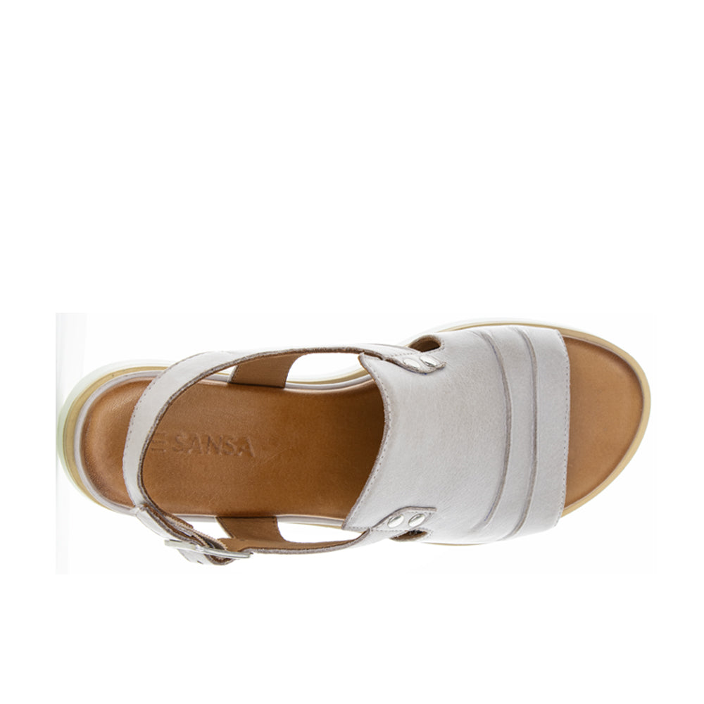 Le Sansa Hype Silver Grey sandals with open toes and stylish straps, perfect for casual summer wear.