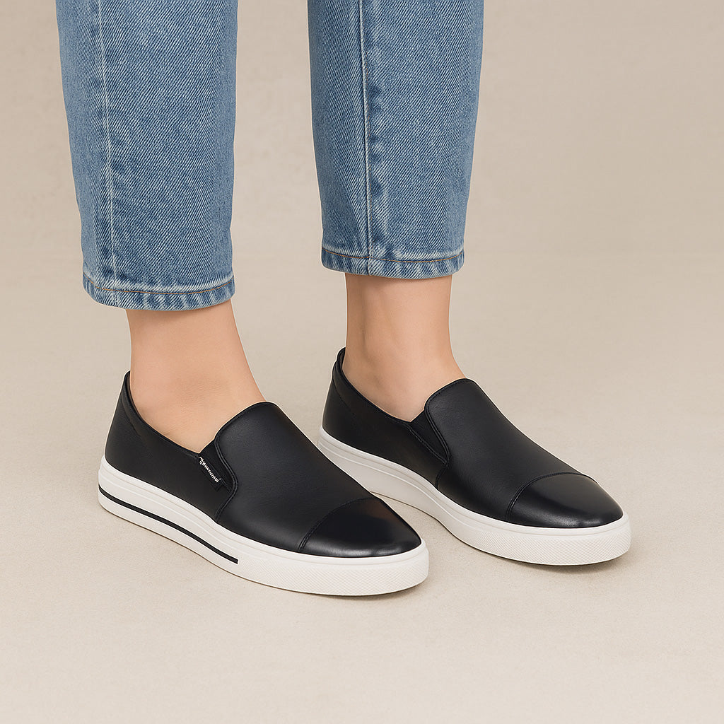LE SANSA IVANA BLACK Women Loafers - Zeke Collection NZ
