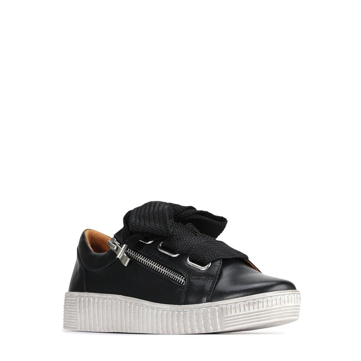 Eos Jovi Black sneakers featuring classic design, black fabric upper, white sole, and stylish laces for casual wear.