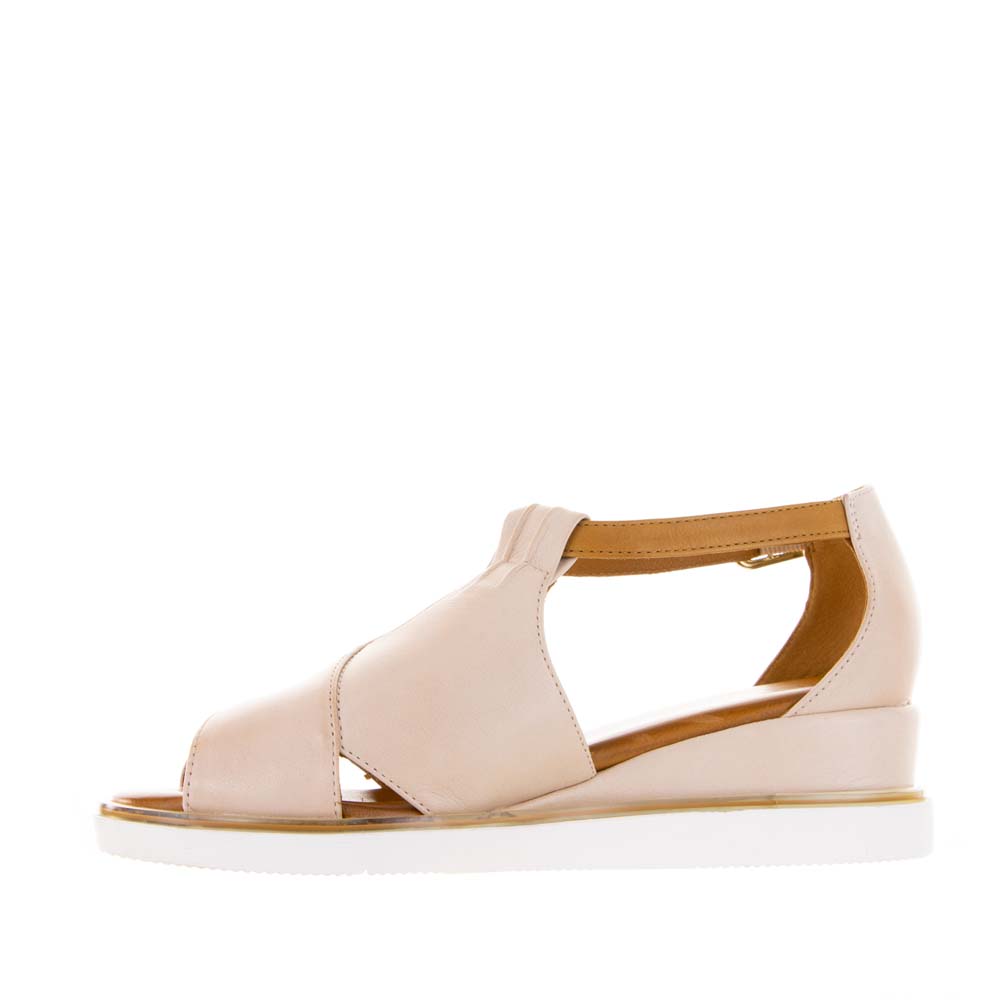Le Sansa Lesansa Tosca Blush Tan sandals with open toes and ankle straps, showcasing a stylish tan and blush color combination.