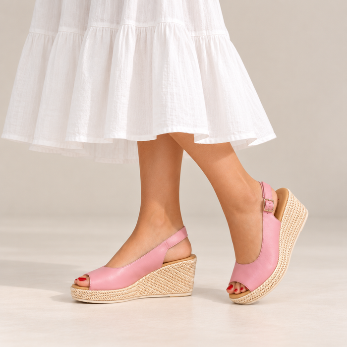 Le Sansa Petunia baby pink sandals with delicate floral details and adjustable straps