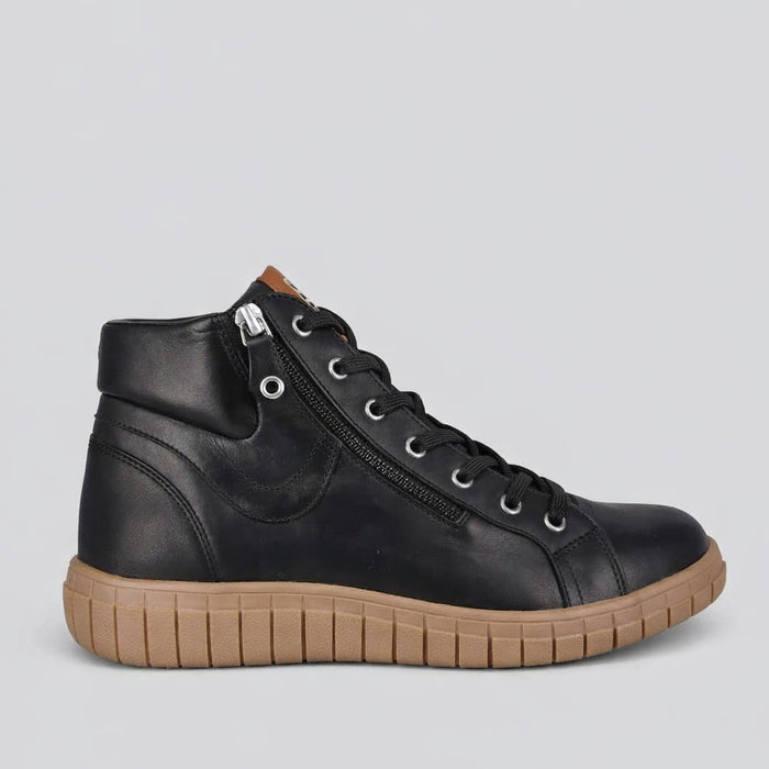 Black CABELLO Reagan boots with ankle-high design and sleek silhouette, showcasing stylish leather footwear.