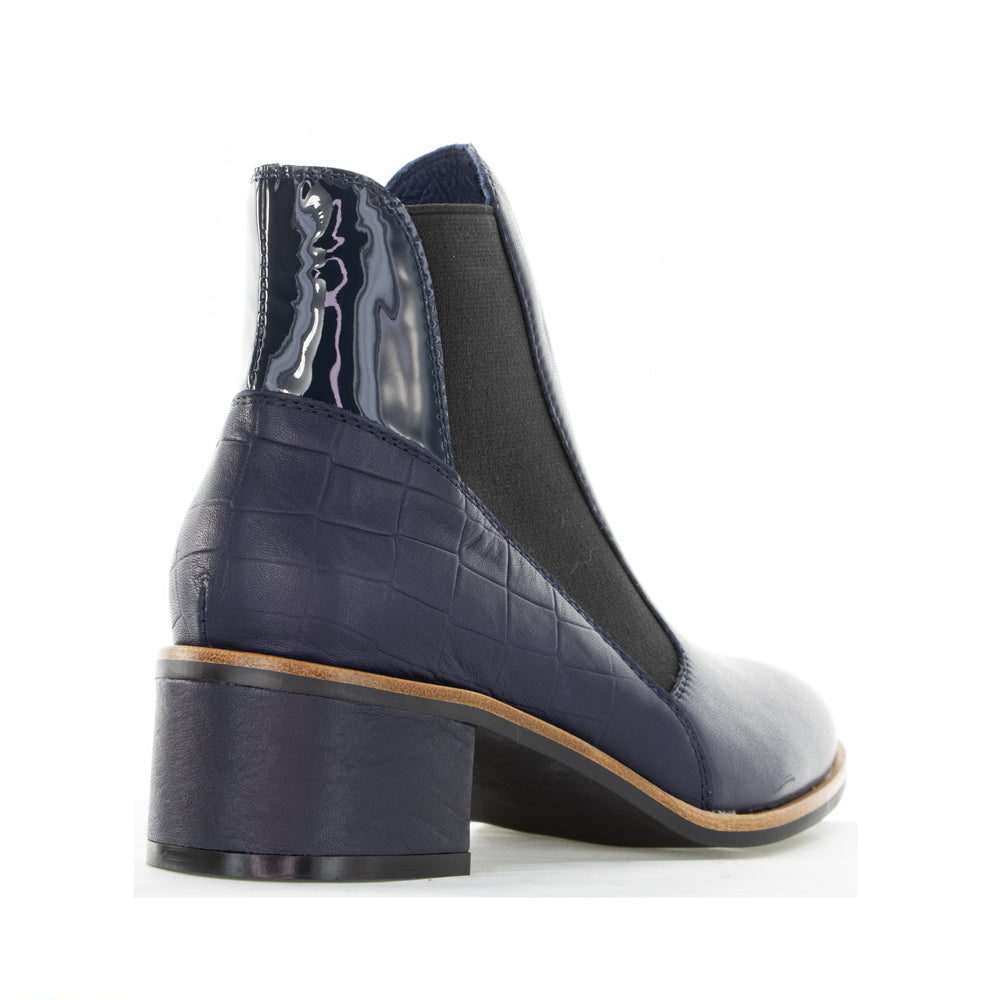 LESANSA REFRESH NAVY Women Boots - Zeke Collection NZ