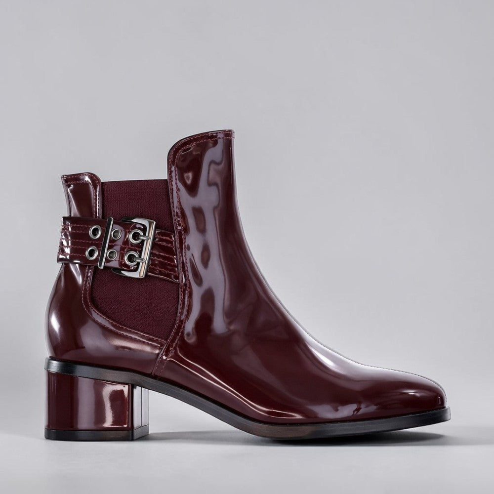 LE SANSA Romy Merlot boots with rounded toe and low heel, crafted in rich merlot-colored leather.