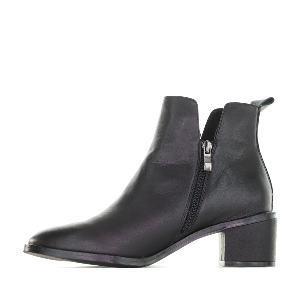 LE SANSA RONALD BLACK Women Boots - Zeke Collection NZ