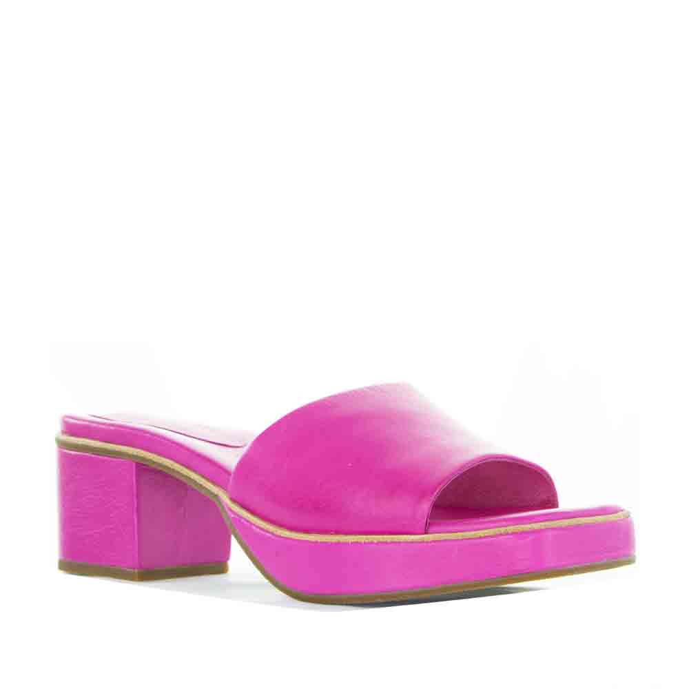 Le Sansa Rosemary Pink slip-on shoes with vibrant hot pink color and stylish design, perfect for casual wear.
