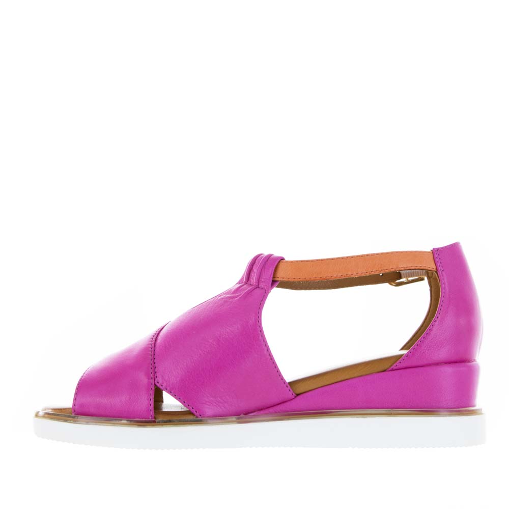 LESANSA TOSCA HOT PINK TAN - Zeke Collection