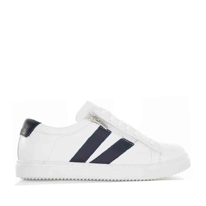 CABELLO Ultimate White Navy sneakers with sleek navy and white design, featuring breathable fabric and stylish laces.