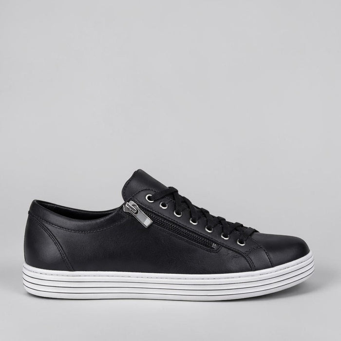 CABELLO Unity Black sneakers with sleek black design and white sole, showcasing stylish casual footwear.