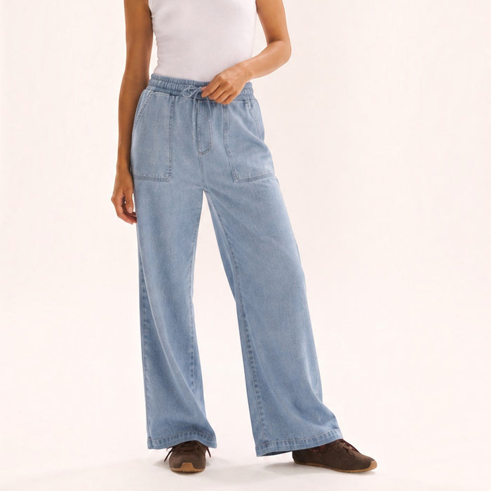 Sass Saffra Relax Leg medium wash jeans, casual pants from Sass Clothing, featuring a classic five-pocket design and relaxed fit.