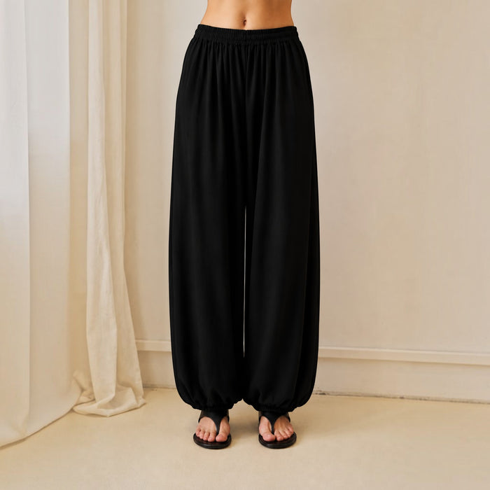 Sass Clothing SASS MILES BALLOON PANT, stylish loose-fit trousers in a neutral color, with a relaxed balloon silhouette.