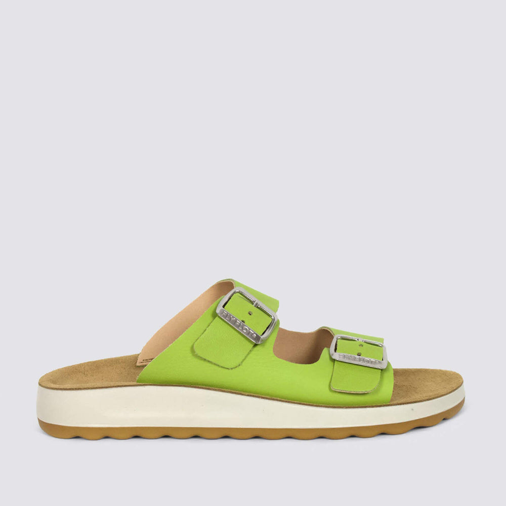 Fly Flot FLOT 77G64 FC Verdino flats showing beige slip-on shoes with rounded toe and comfortable design.