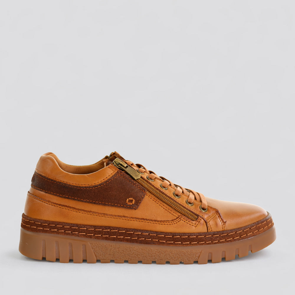 CABELLO Wren Tan sneakers with tan leather and white rubber soles, featuring a stylish casual design.