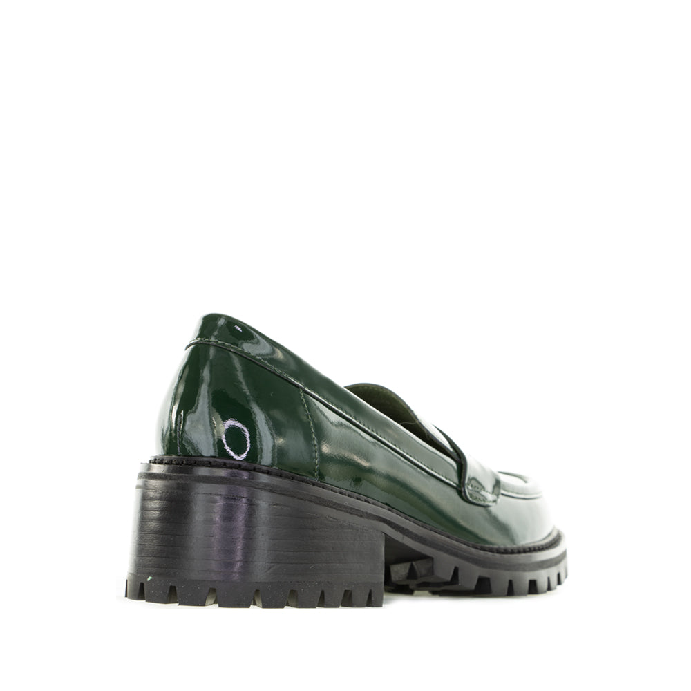 Le Sansa Zoey Green Patent Bottle casual shoes with sleek, shiny finish and stylish design.