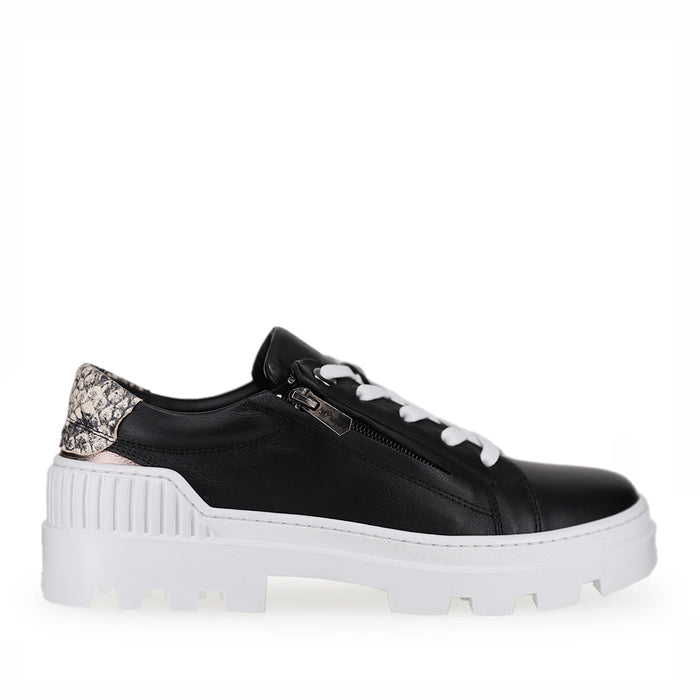 Le Sansa Lesansa Rhonda Black casual shoes with sleek black design and comfortable slip-on style.