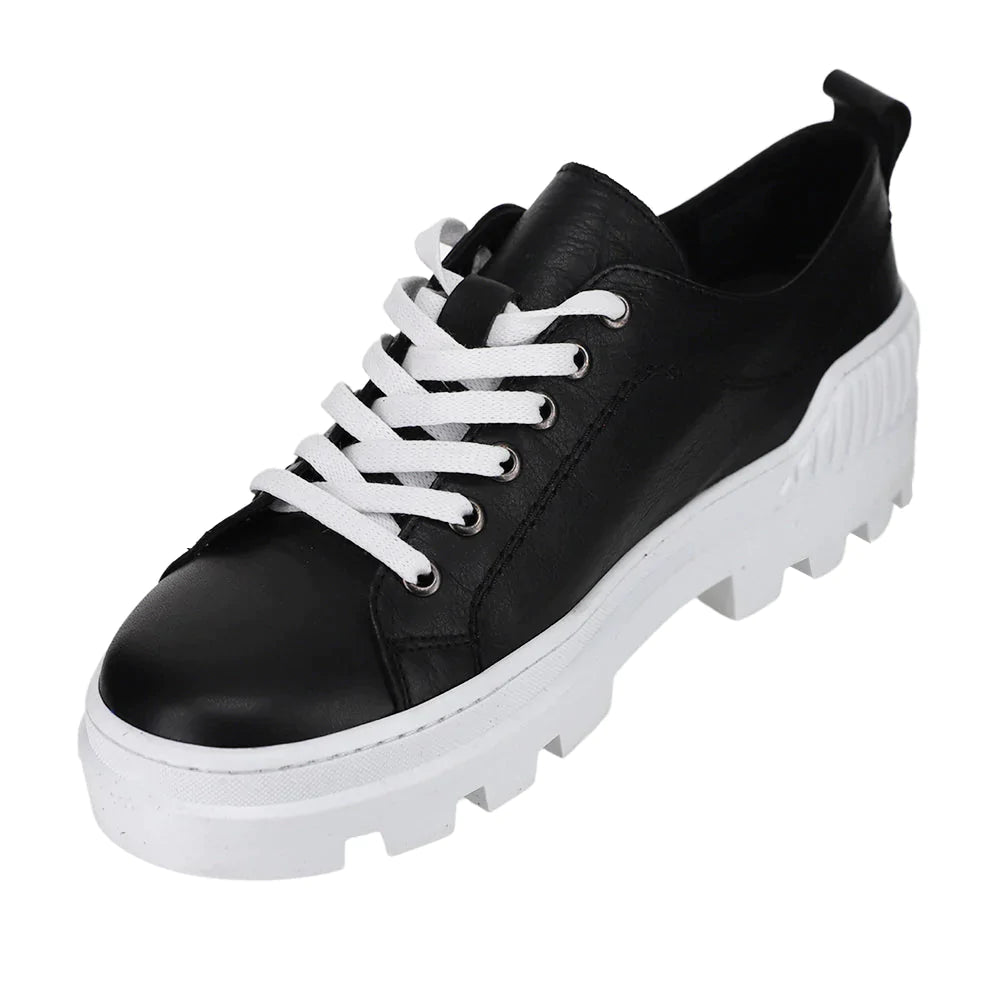 Le Sansa Lesansa Rockstar black casual shoes with stylish design and comfortable fit, shown in a close-up front view.