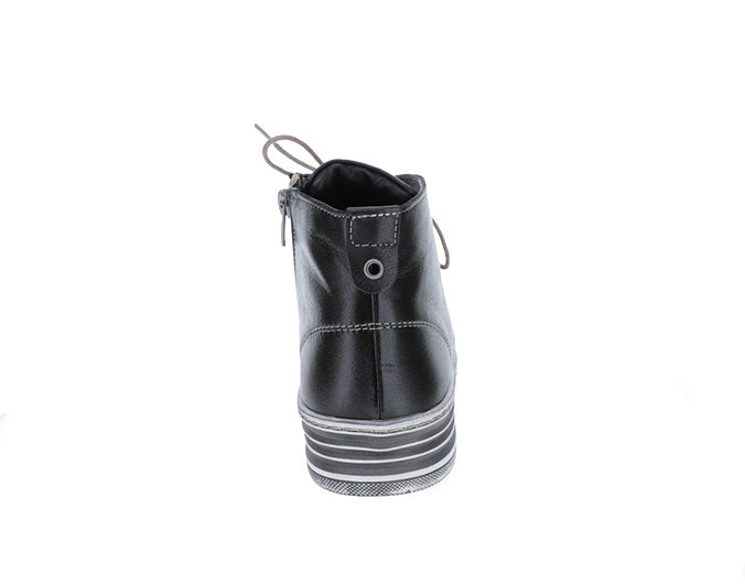 Le Sansa Vivid Grey boots with sleek design, featuring a smooth leather finish and stylish ankle height.