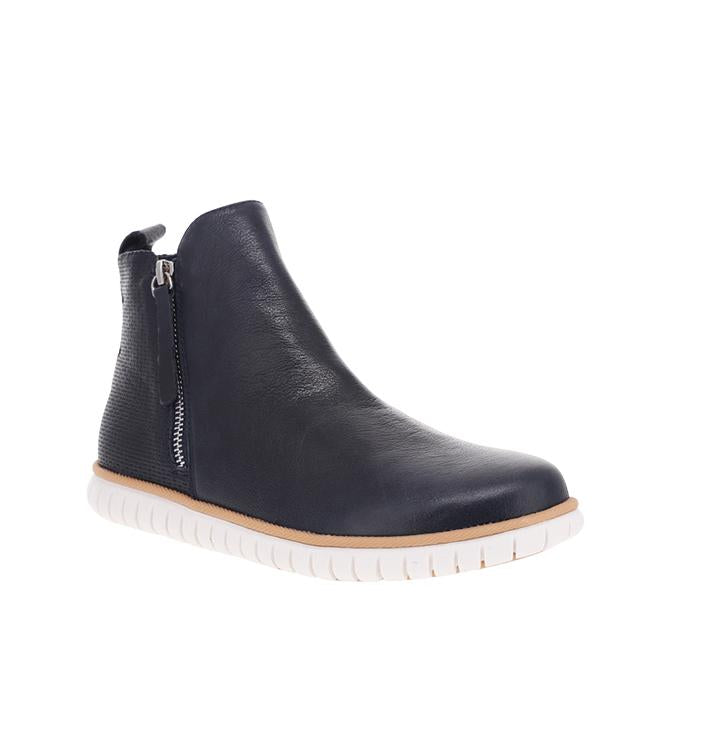 ITALY NAVY Women Boots - Zeke Collection