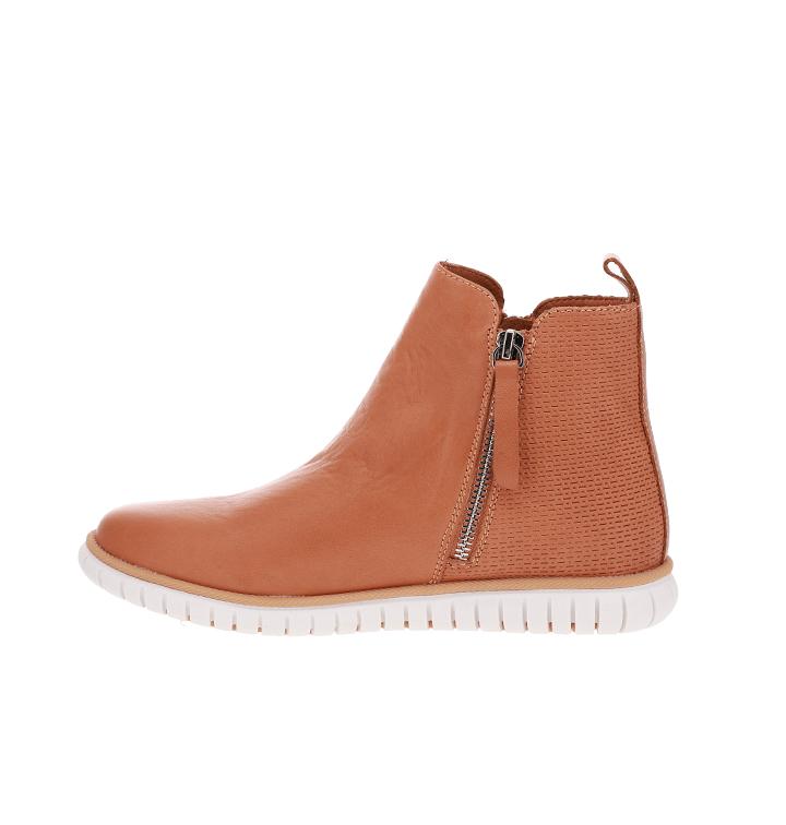 ITALY TAN Women Boots - Zeke Collection