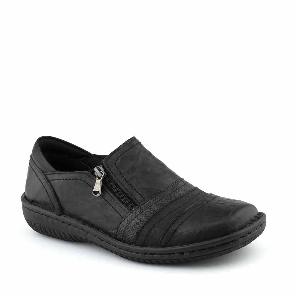 Black Crinkle Cabello 5849-27 boots with textured leather and sleek design, featuring ankle height and stylish laces.