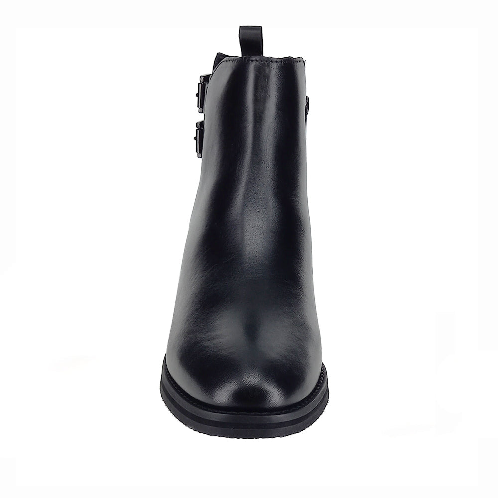 Le Sansa Deep Black boots with sleek design and black leather finish, stylish footwear for versatile fashion looks.