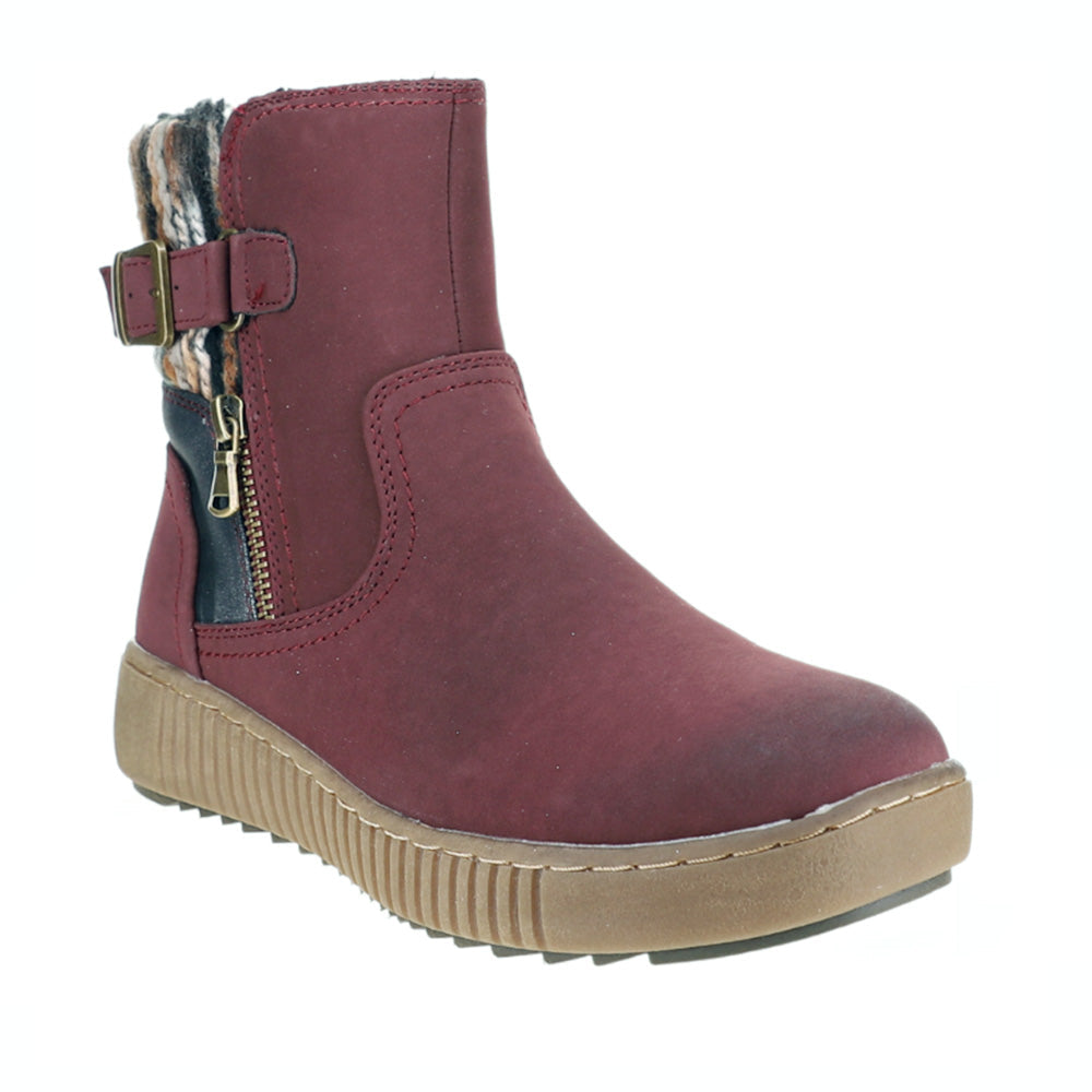 CC Resorts Garrett Bordo boots showing a stylish brown leather design with buckle accents and a sturdy sole.