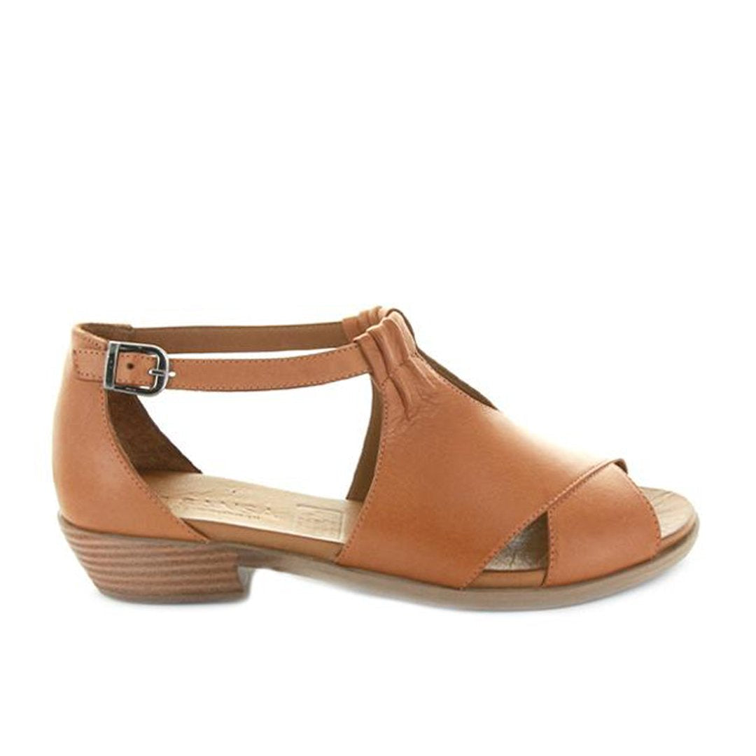 LESANSA DIGBY TAN - Zeke Collection