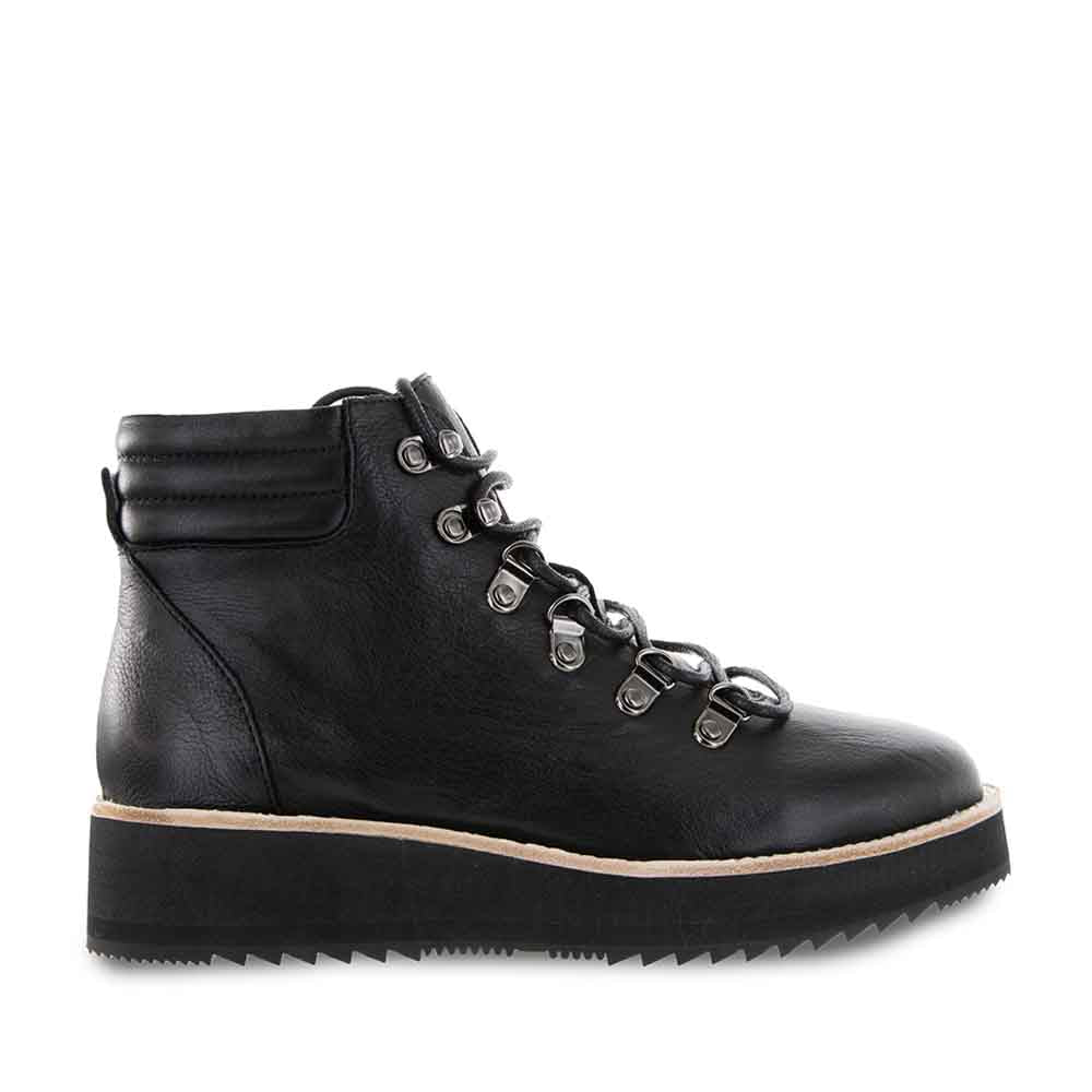 LESANSA SKIP BLACK - Zeke Collection