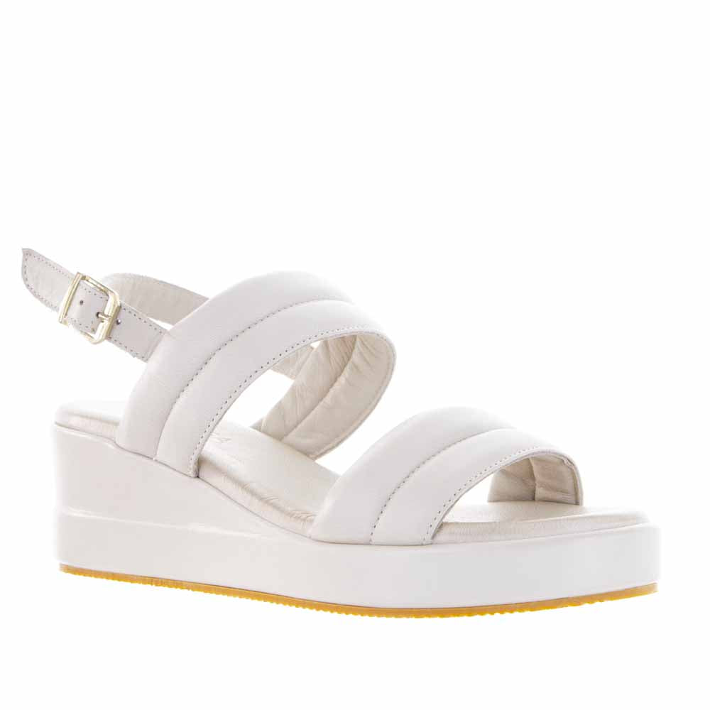 Le Sansa Mod Silver Grey sandals with open toe design and ankle strap, featuring sleek silver-grey leather material.