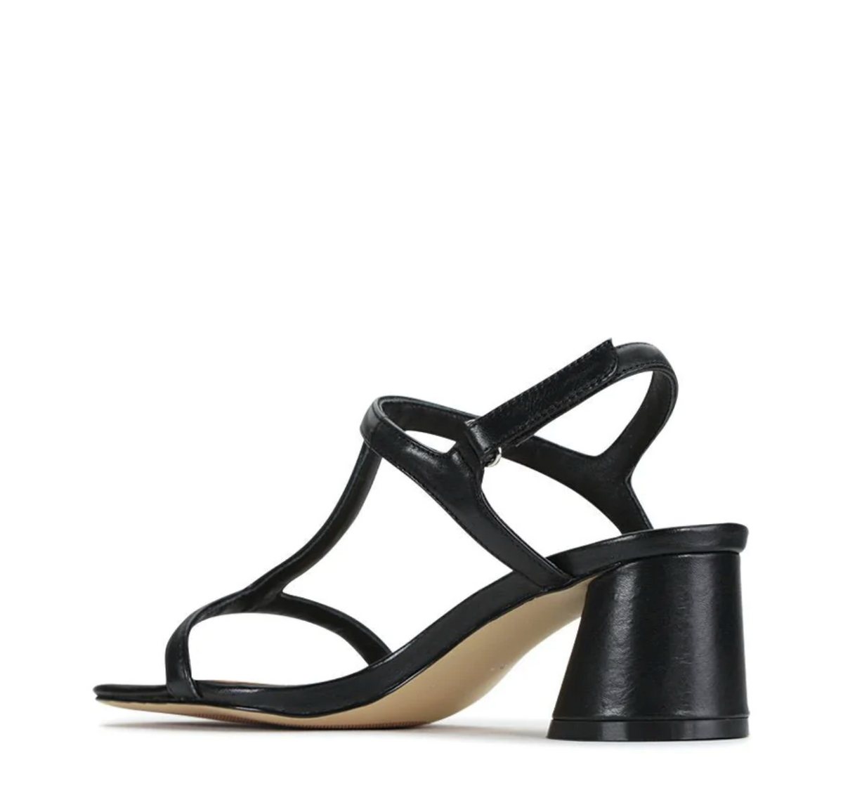 Elegant black EOS PETRAS heels with a sleek design and pointed toe, perfect for formal occasions.