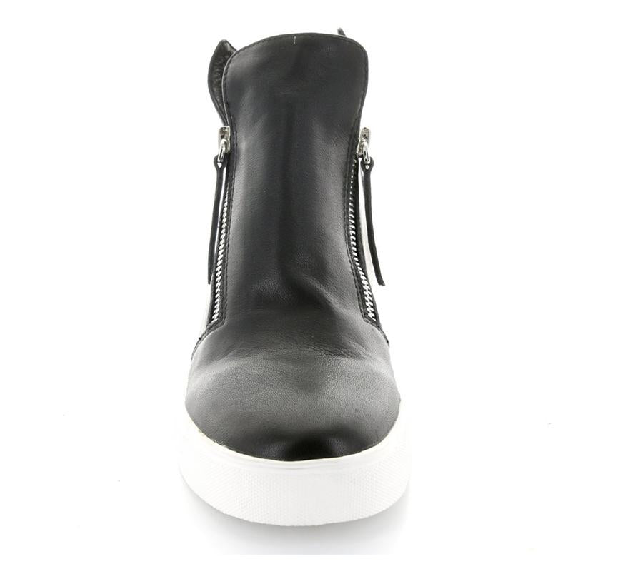 STUNNER BLACK Women Boots - Zeke Collection