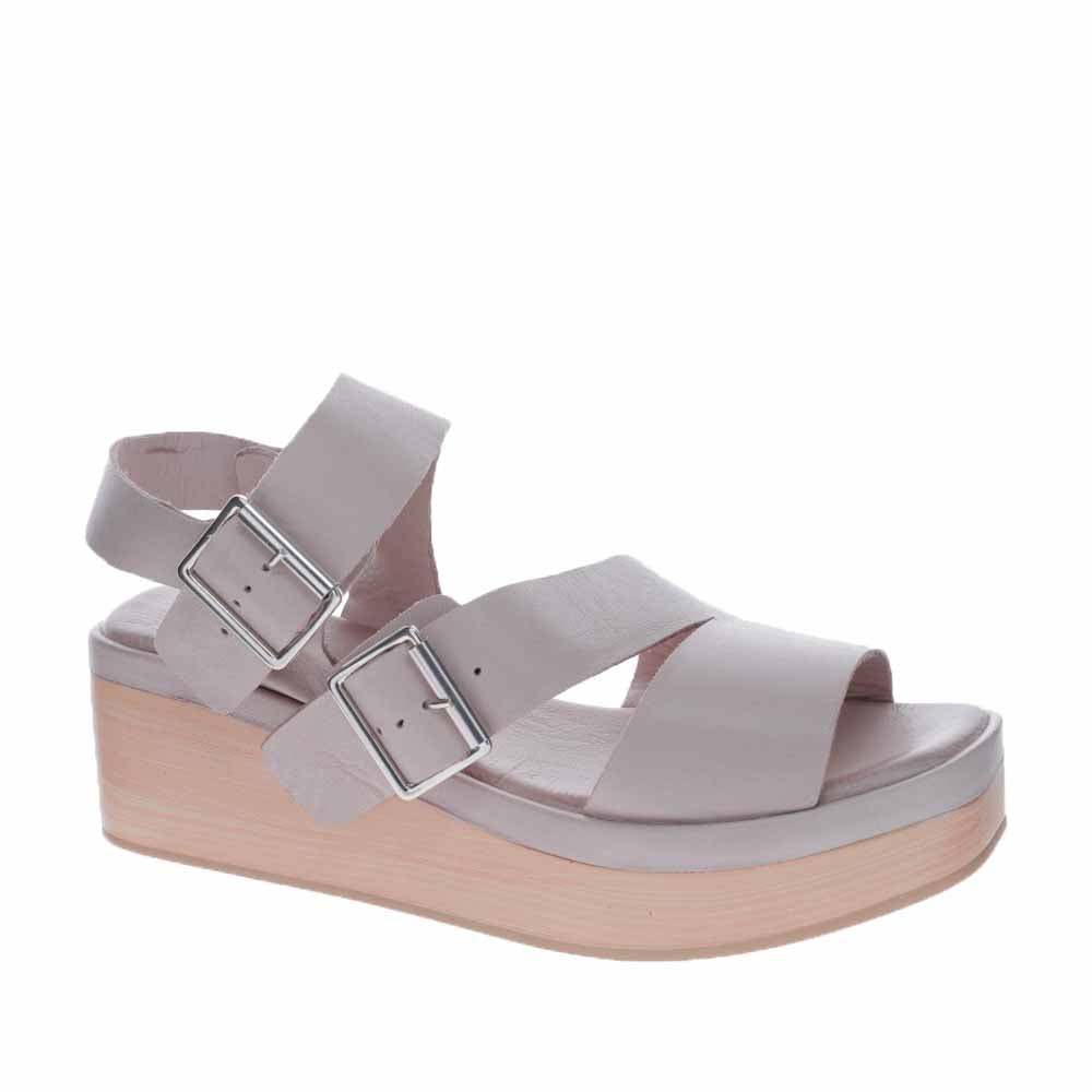 Le Sansa Lesansa Tri Silver Grey sandals featuring open toe design and silver grey straps, stylish and comfortable footwear.