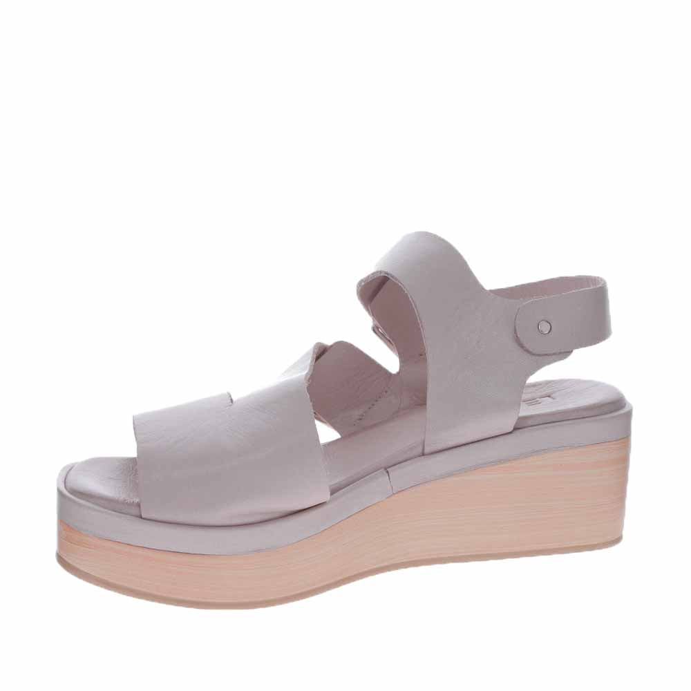 Le Sansa Lesansa Tri Silver Grey sandals with open toe design and adjustable ankle strap on a neutral background.