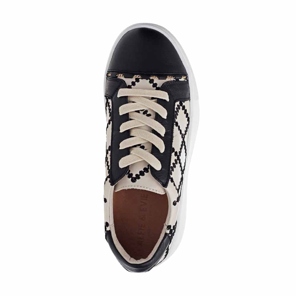 ALFIE &amp; EVIE FRANKIE BLACK CREAM - Zeke Collection