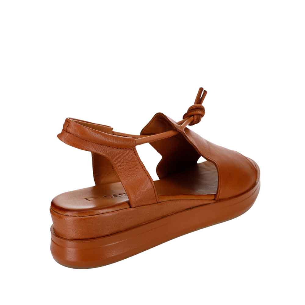 LE SANSA HIDE TAN - Zeke Collection