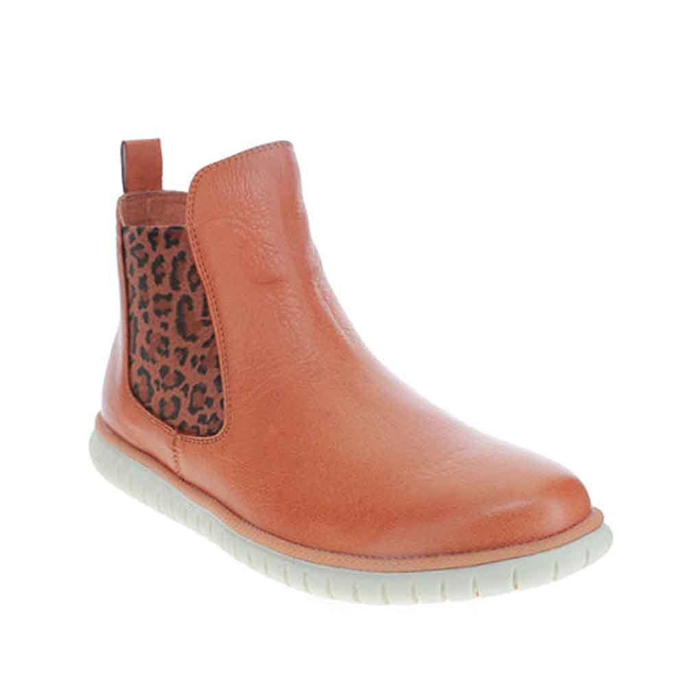 Le Sansa Lesansa Indy Tan Leopard boots featuring tan leopard print and stylish ankle design.