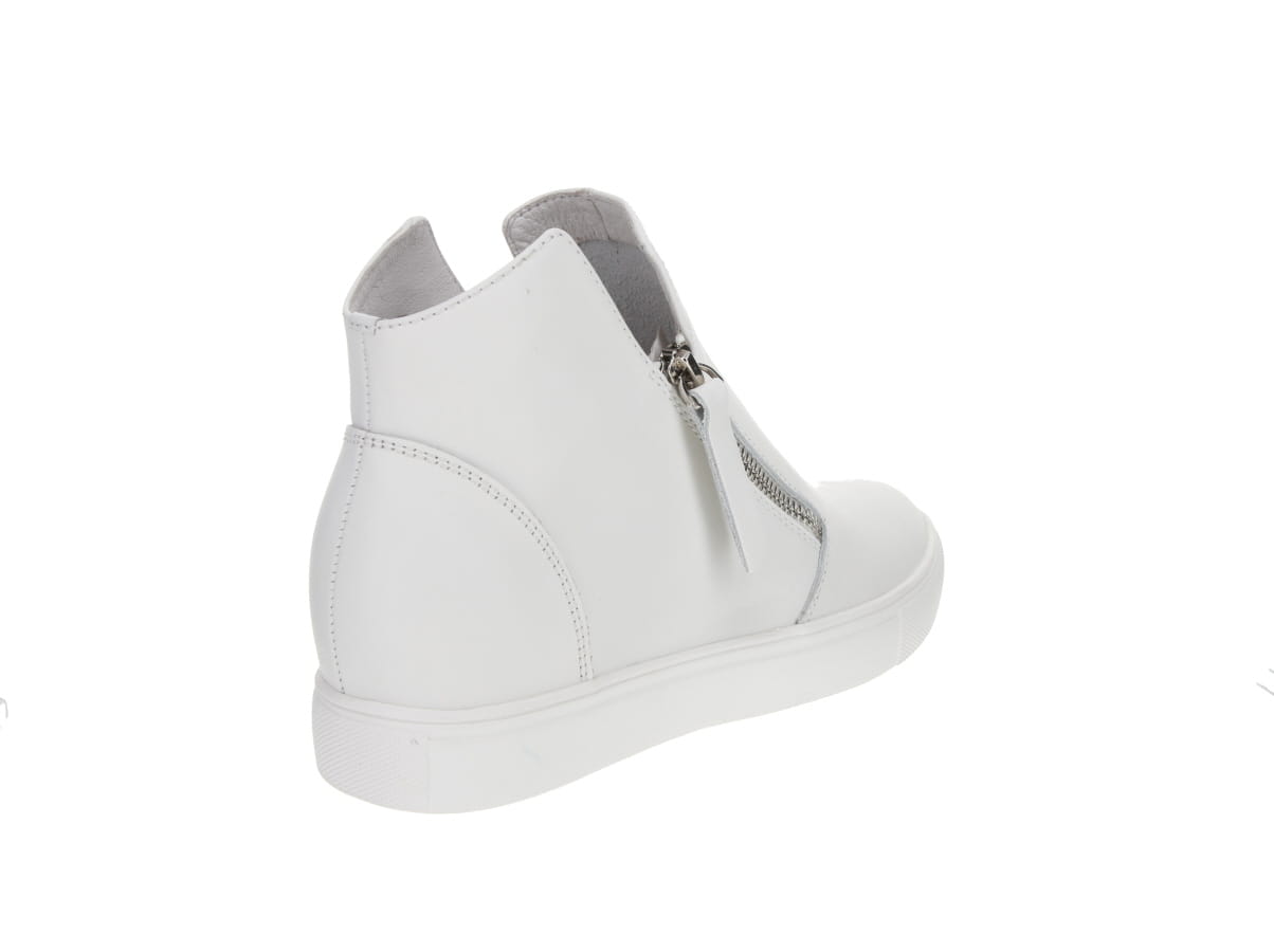 STUNNER WHITE - Zeke Collection