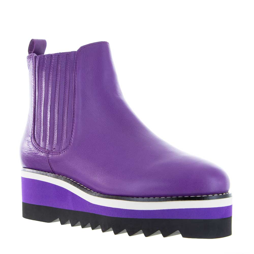 Le Sansa Trinity Violet boots showing sleek purple leather design with ankle height and stylish laces.